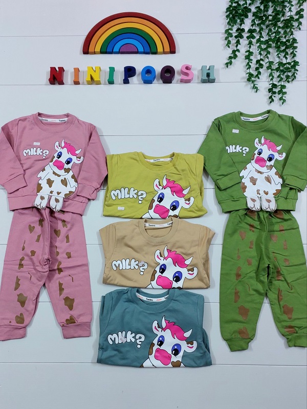 لباس بچگانه نی نی پوش مشهد (32) بلوز شلوار طرح گاو بامزه با پاهای برجسته